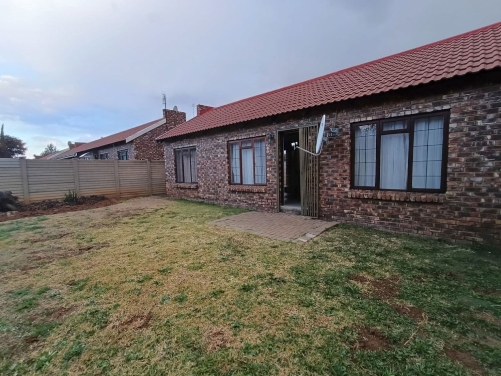 Townhouse let in Langenhovenpark - 1BX1707974 Townhouse let in Langenhovenpark - 1BX1707974