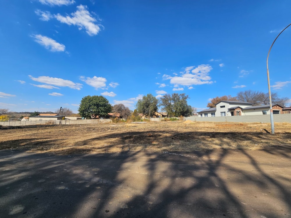Residential vacant land for sale in Rensburg - 1SP1709524