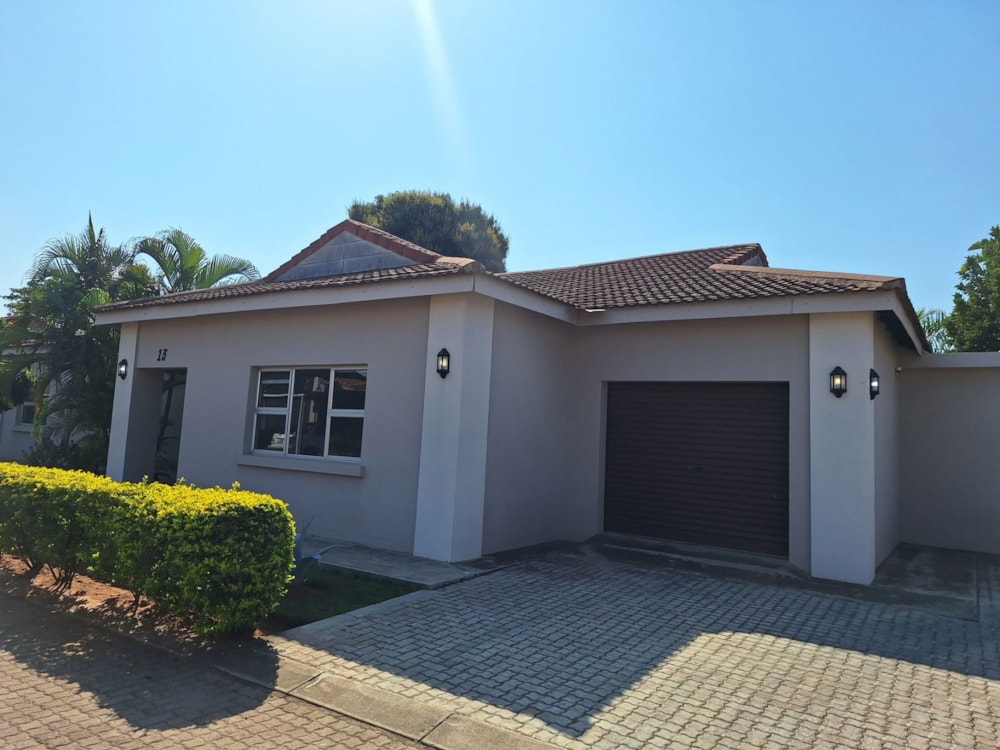 Security estate home for sale in Matola Rio, Mozambique - 3MQ1711111