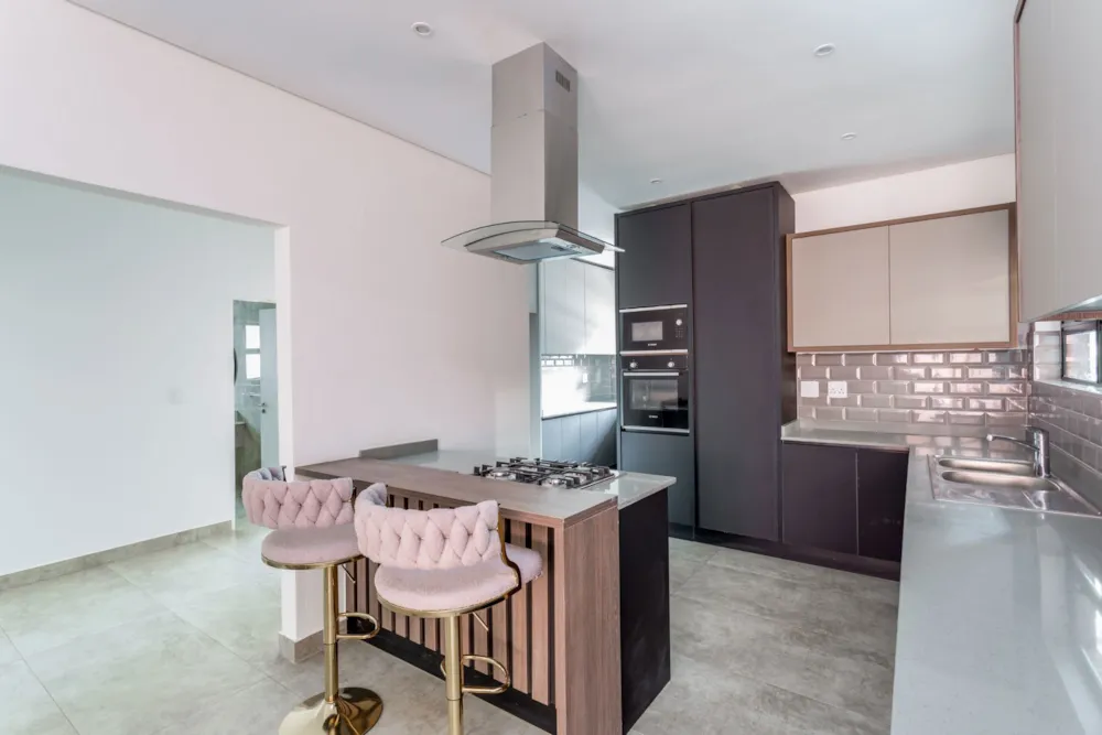 Apartment for sale in Houghton Estate - HP1708883