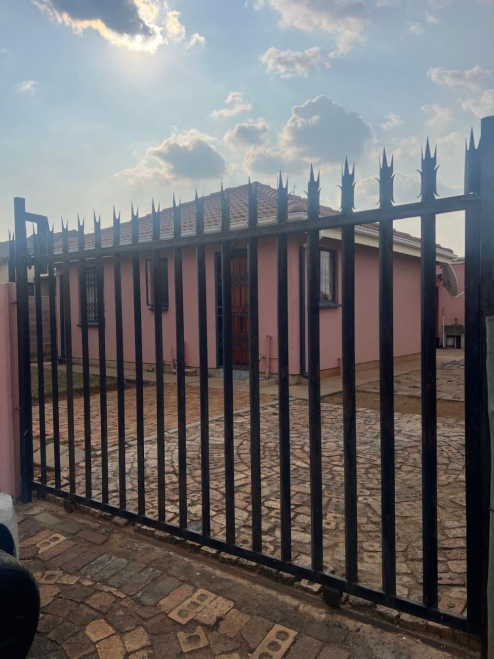 House for sale in Crystal Park - EN1709067 House for sale in Crystal Park - EN1709067