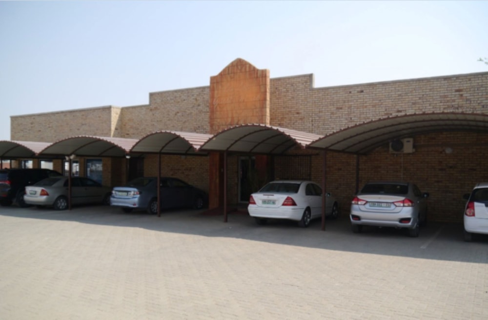 Commercial Building for sale in Vryburg - 1RN1708091 Commercial Building for sale in Vryburg - 1RN1708091