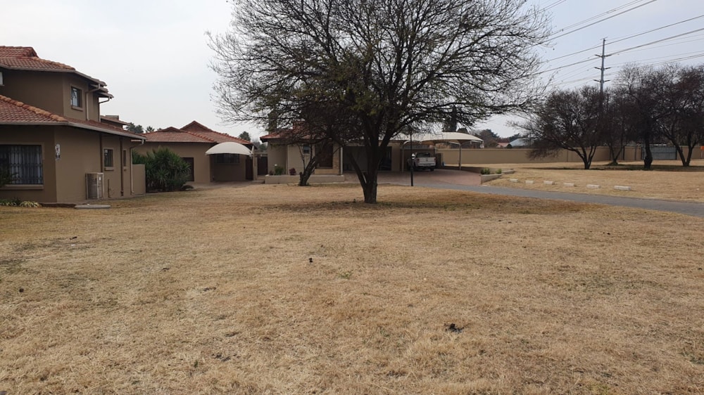 Vacant land for sale in Risiville - 1VT1708700