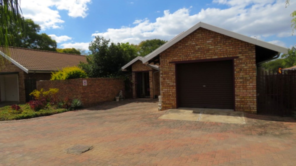 House for sale in Bela Bela - 1MDM1710006