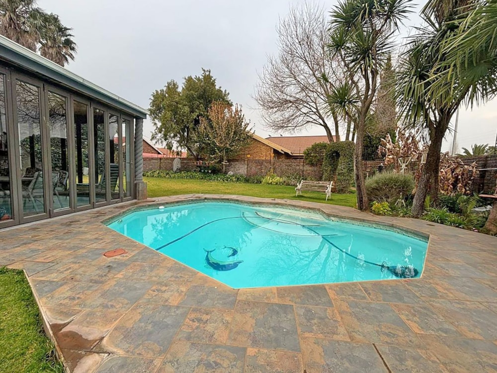 House for sale in Meyerton Ext 6 - 1VT1709101