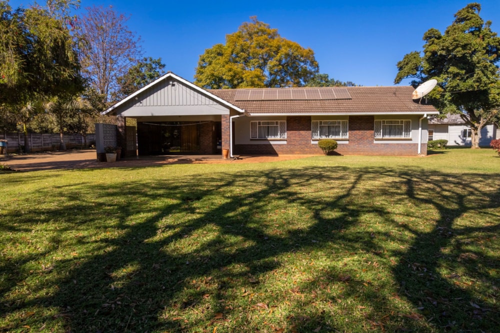 House for sale in Borrowdale, Zimbabwe - 3ZB1708332