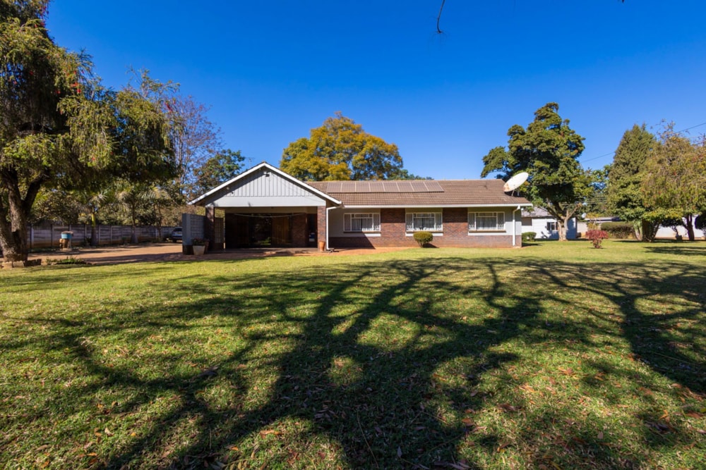 House for sale in Borrowdale, Zimbabwe - 3ZB1708332