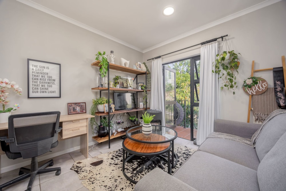 Apartment for sale in Waterfall, Upper Highway - 1KF1708309