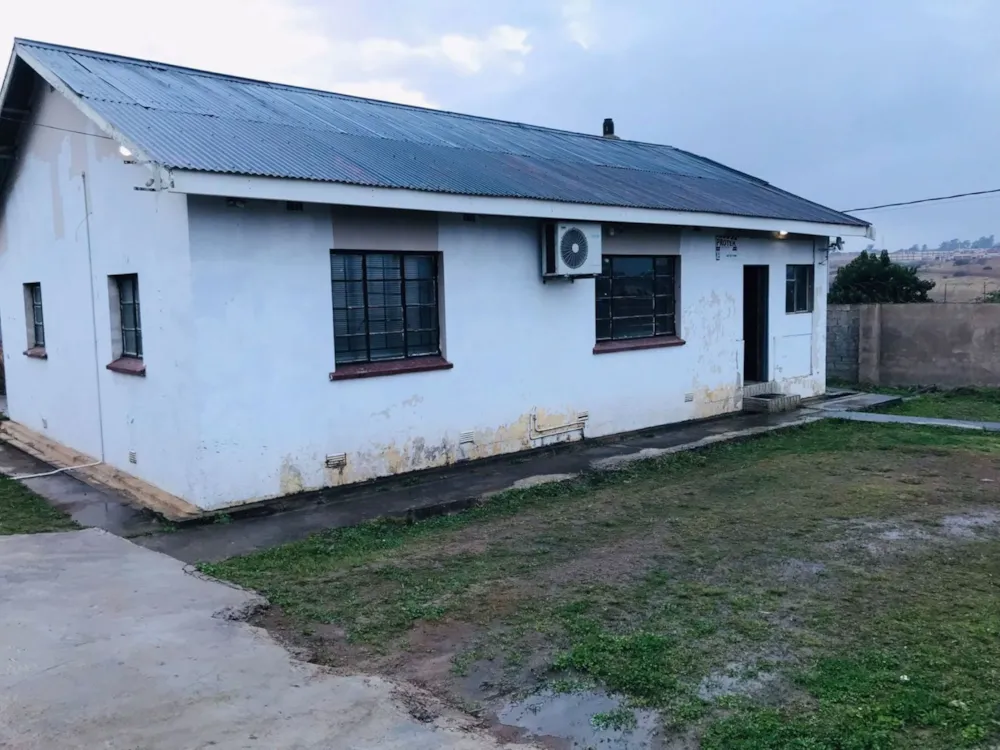Commercial Building for sale in Mthatha Central - 1MH1708413 Commercial Building for sale in Mthatha Central - 1MH1708413