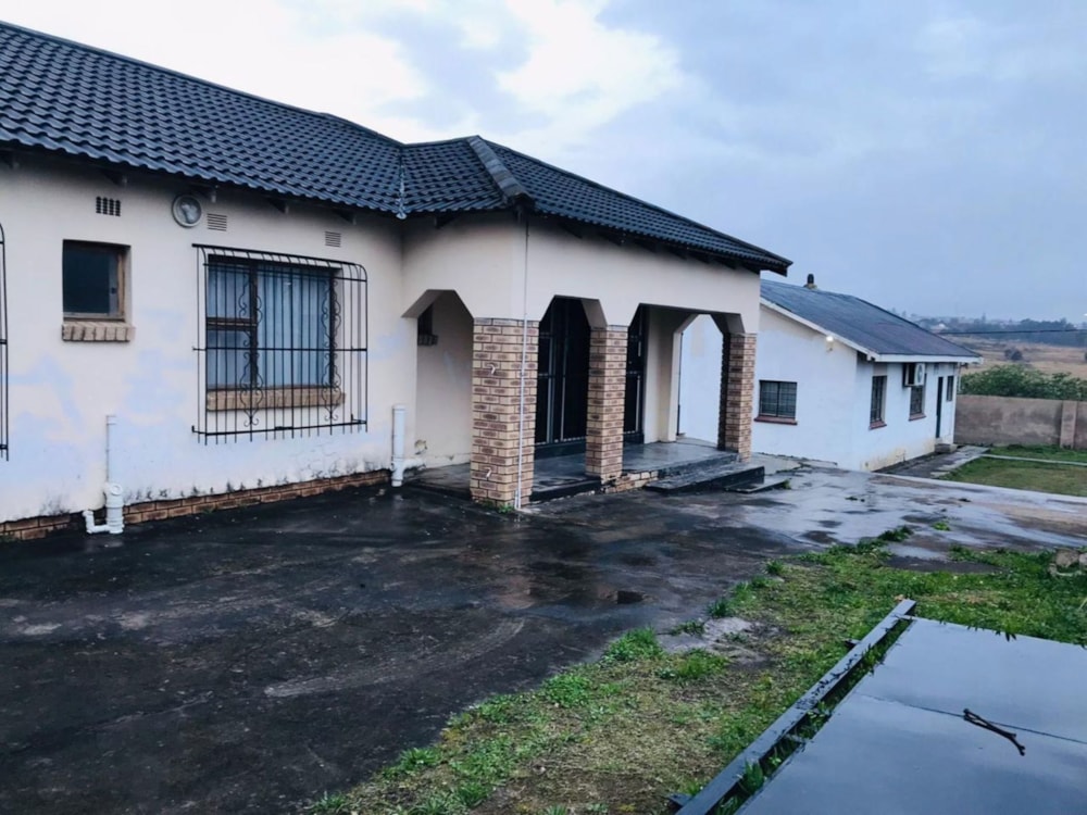 Commercial Building for sale in Mthatha Central - 1MH1708413