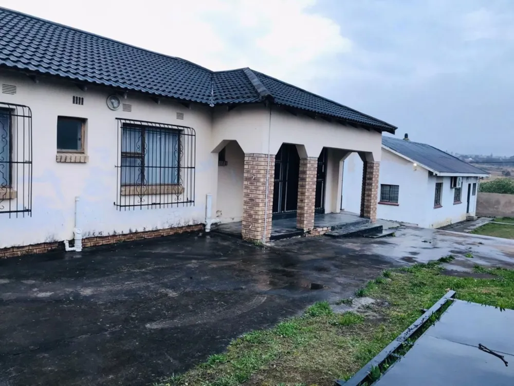 Commercial Building for sale in Mthatha Central - 1MH1708413