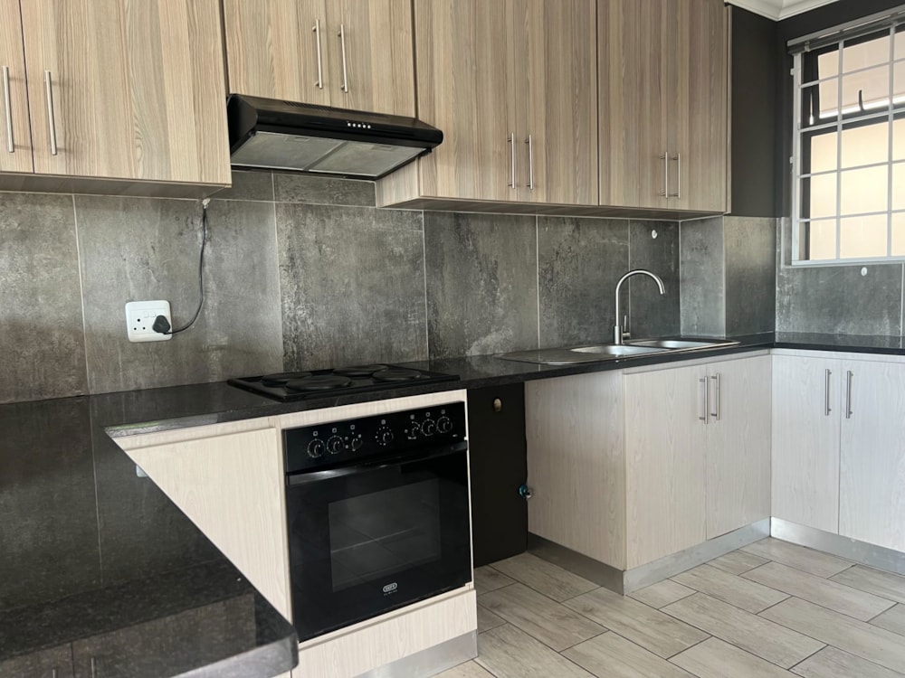 Apartment let in Rondebosch - RBL1708394 Apartment let in Rondebosch - RBL1708394