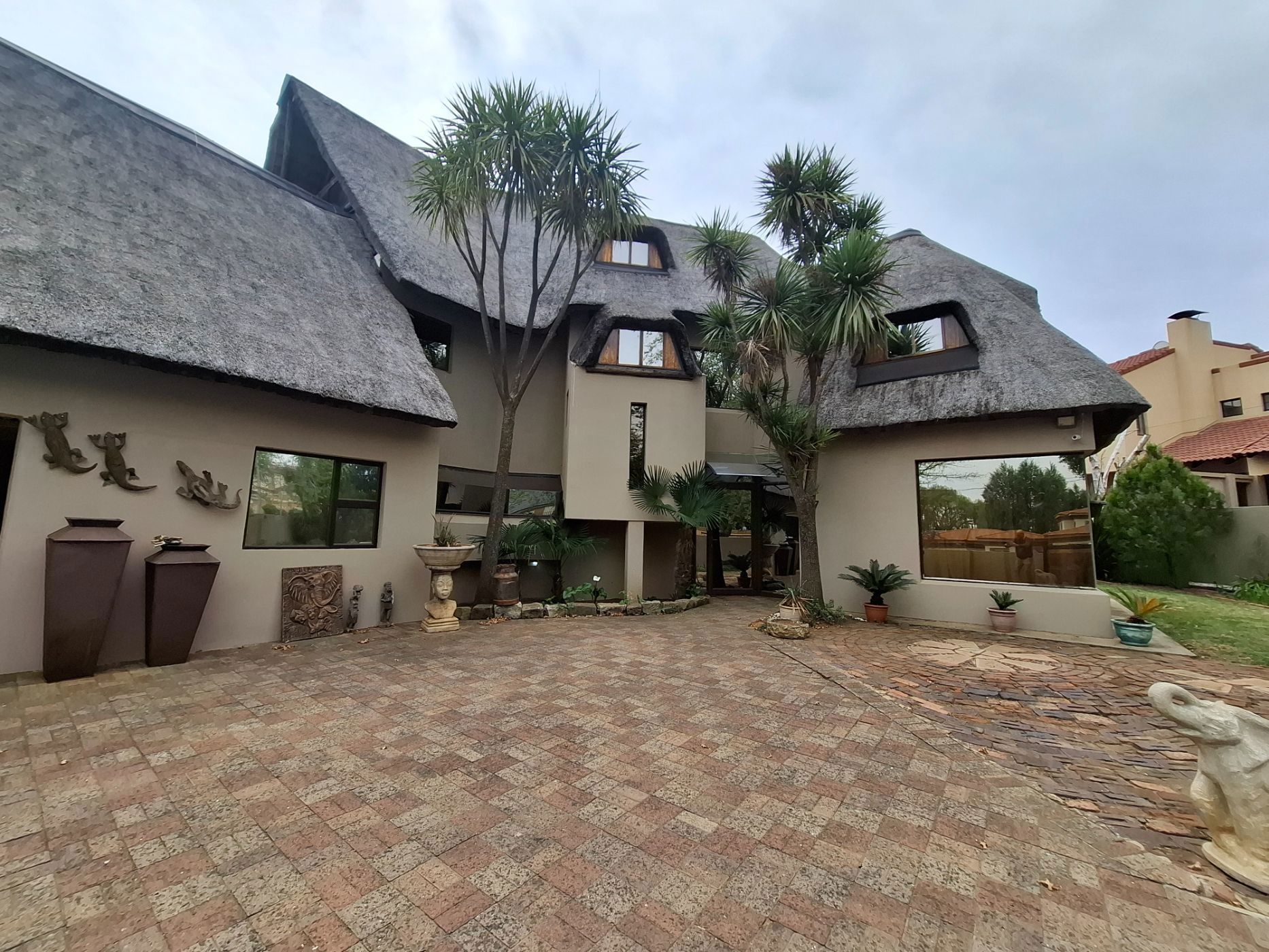 House to rent in La Provence - 1BTH1708482