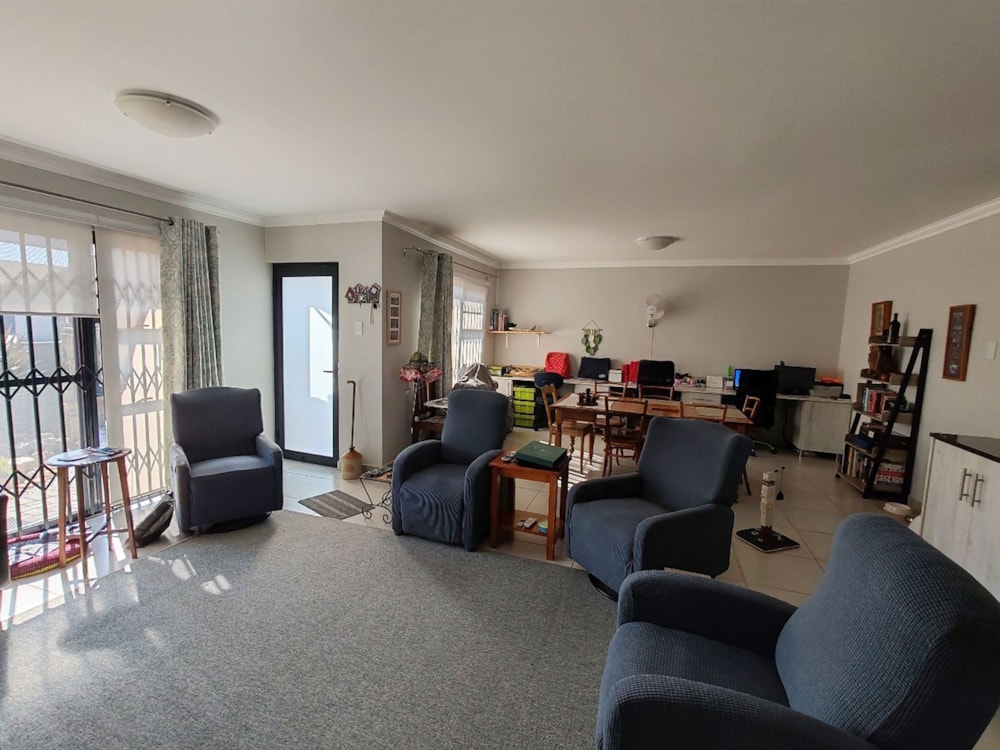 Townhouse for sale in Groenvlei, Bloemfontein - 1BX1708476