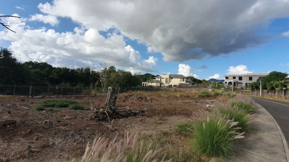 Residential vacant land for sale in Flic en Flac, Mauritius - MUR1708520 Residential vacant land for sale in Flic en Flac, Mauritius - MUR1708520