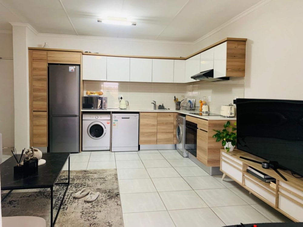 Apartment let in Waterfall, Midrand - MDL1708536