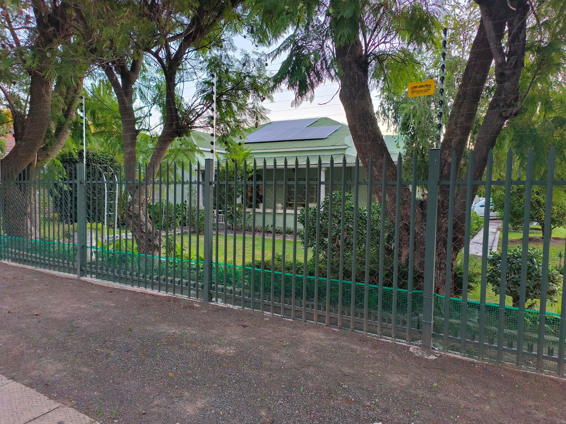 House for sale in Middedorp, Beaufort West - 1KK1708593