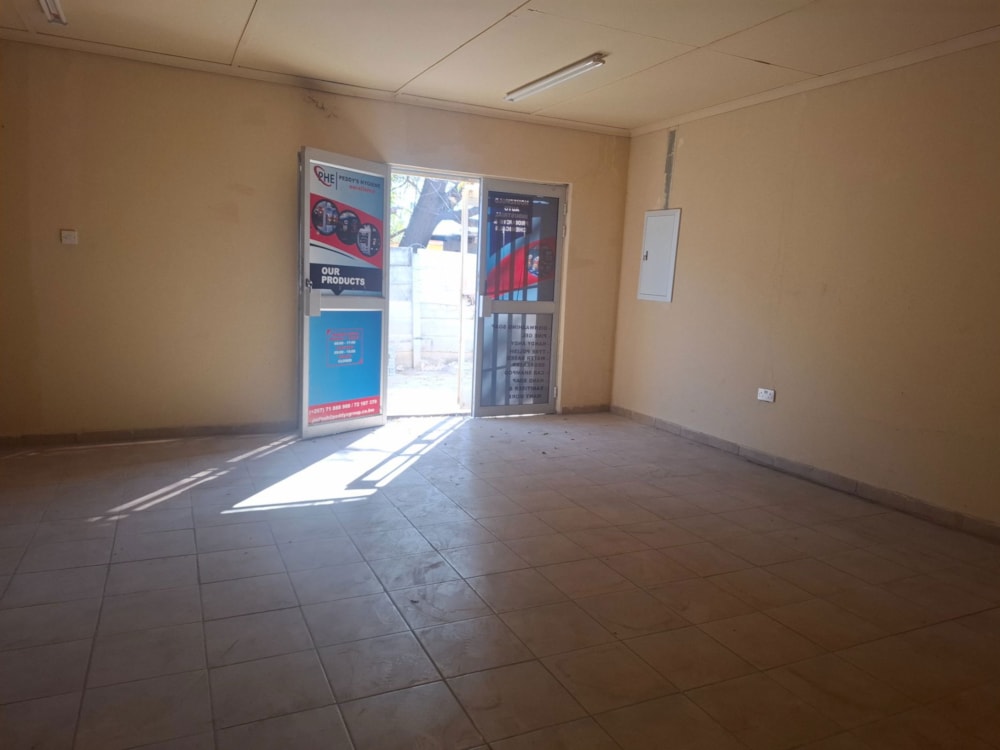 Commercial Building let in Tlokweng, Botswana - 3BO1708635