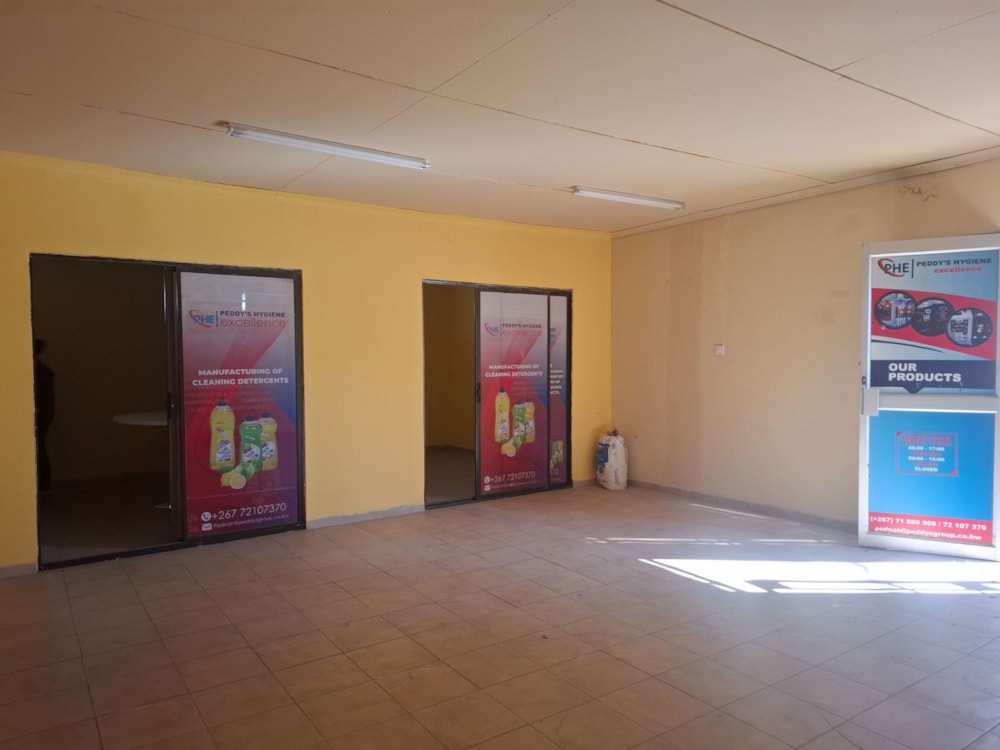 Commercial Building let in Tlokweng, Botswana - 3BO1708635