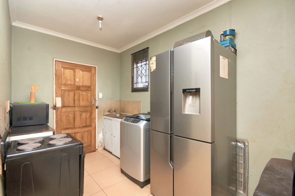 House for sale in Protea Glen - RAN1709755