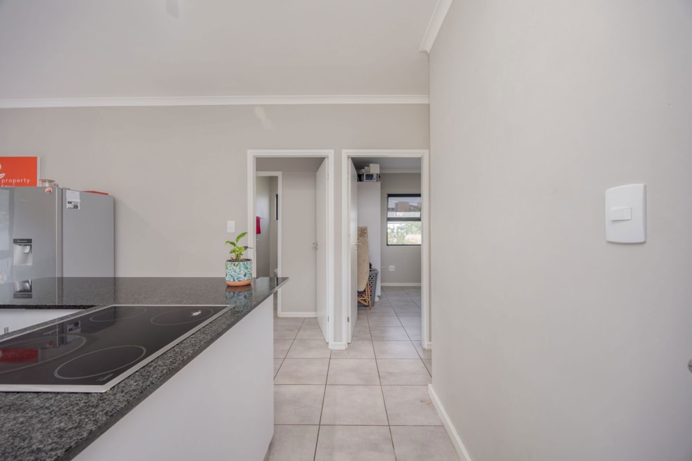 Apartment for sale in Waterfall, Upper Highway - 1KF1708721