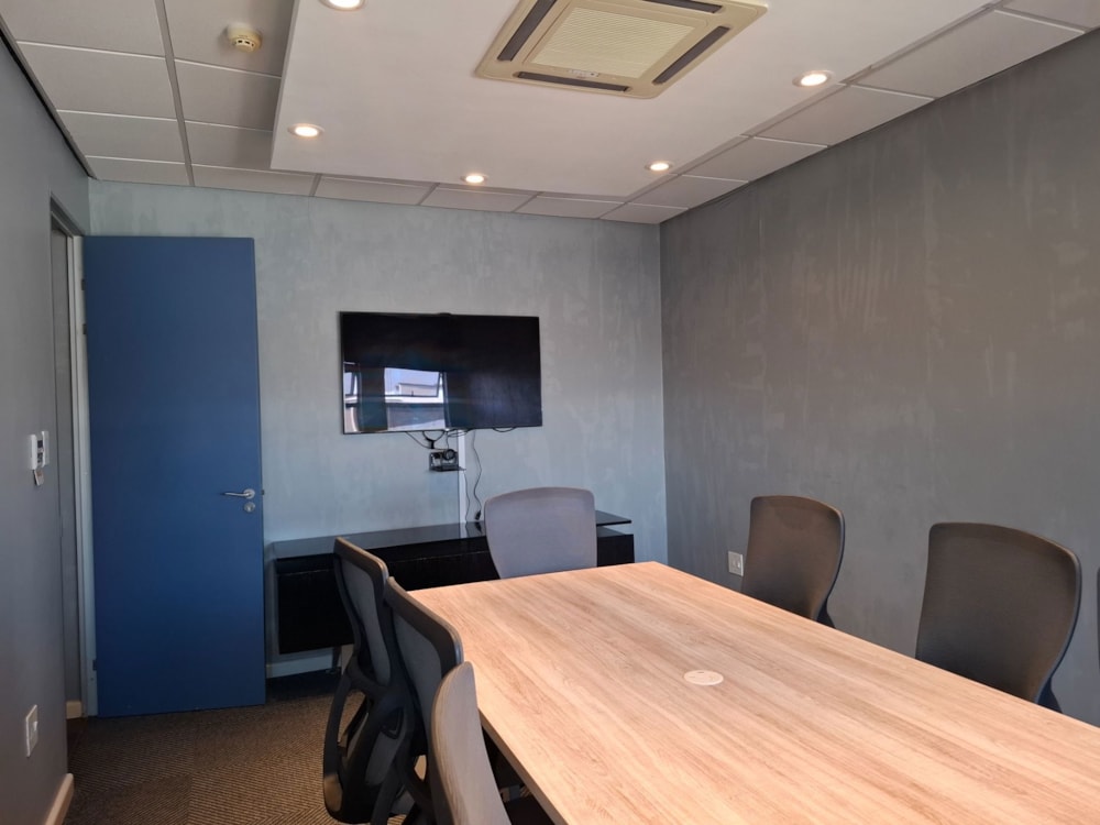 Commercial Building to rent in Gaborone CBD, Botswana - 3BO1708763