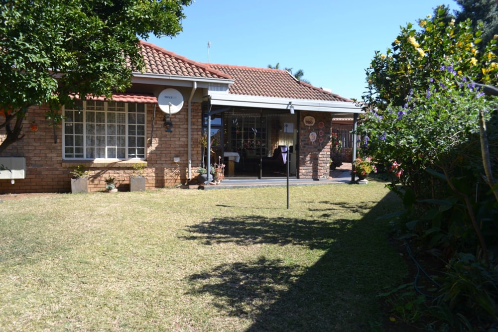 House for sale in Mookgopong (Naboomspruit) - 1MDM1708772