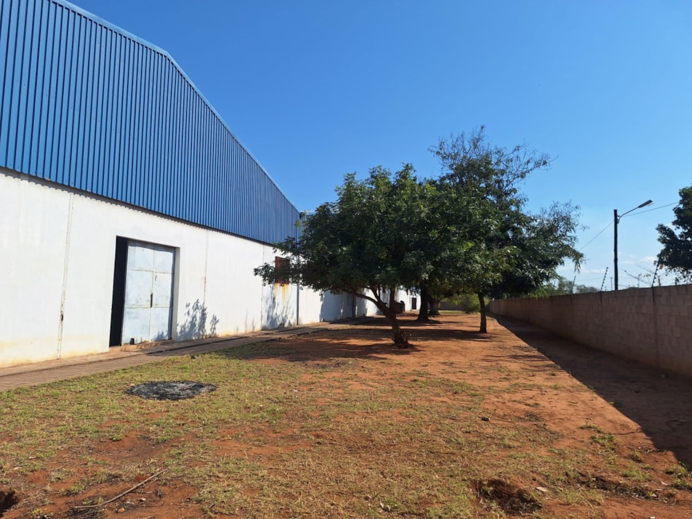 Commercial Building for sale in Matola Rio, Mozambique - 3MQ1709134