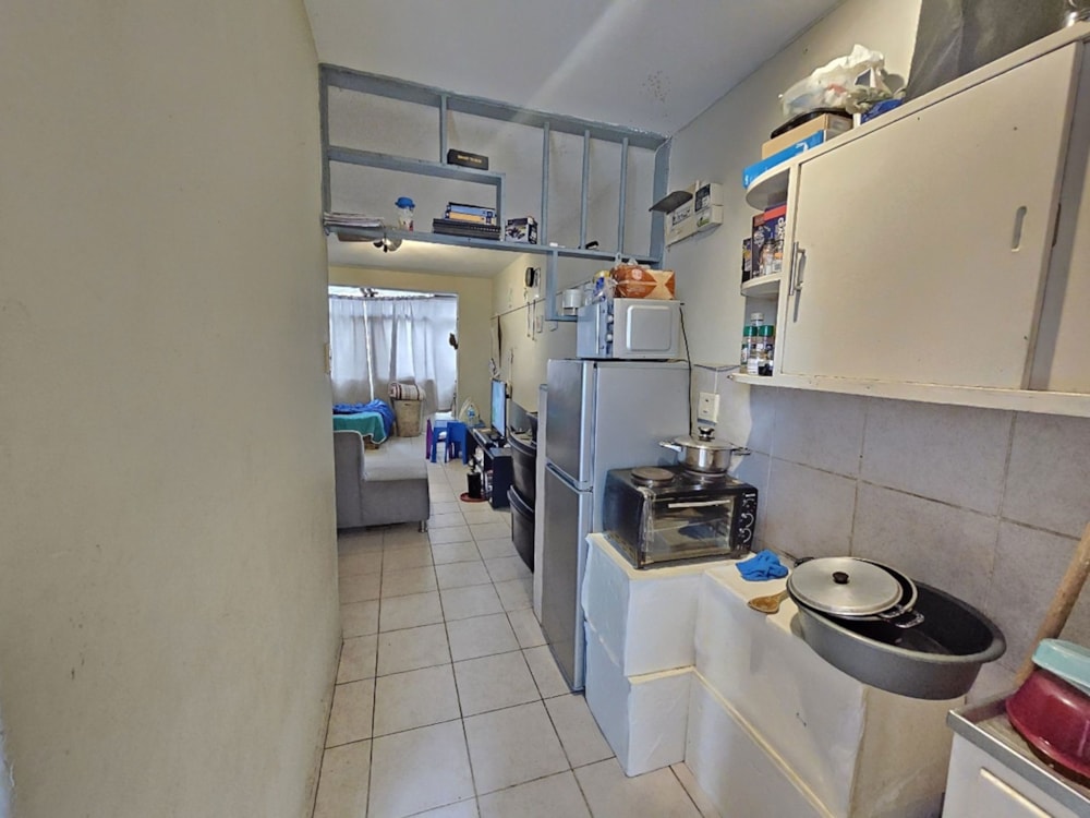 Bachelor apartment for sale in South Beach Durban - 1DA1708794 Bachelor apartment for sale in South Beach Durban - 1DA1708794