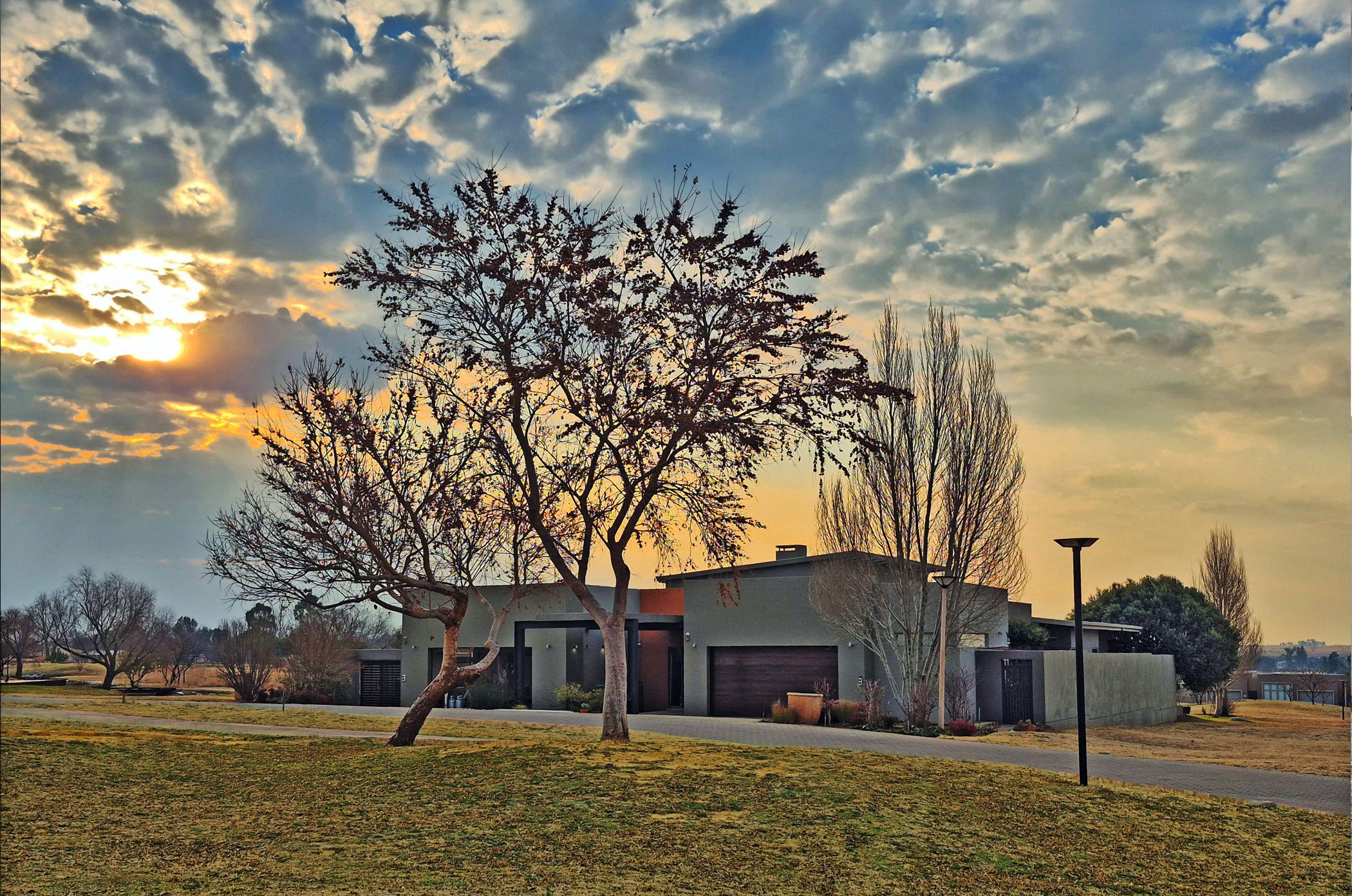 Security estate home for sale in Waterford Golf and River Estate - 1VT1709045