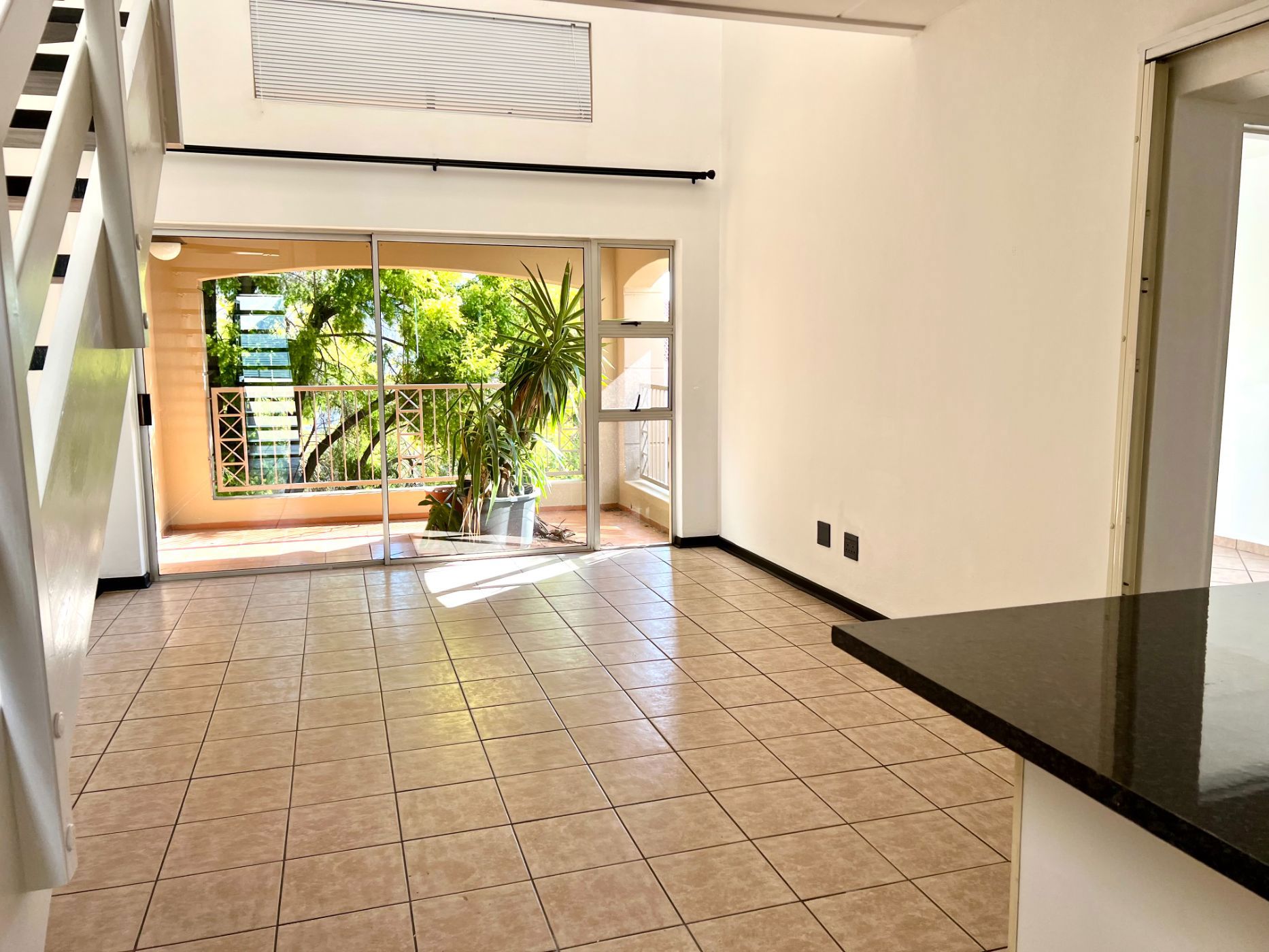 Apartment let in Morningside, Sandton - JBL1708978