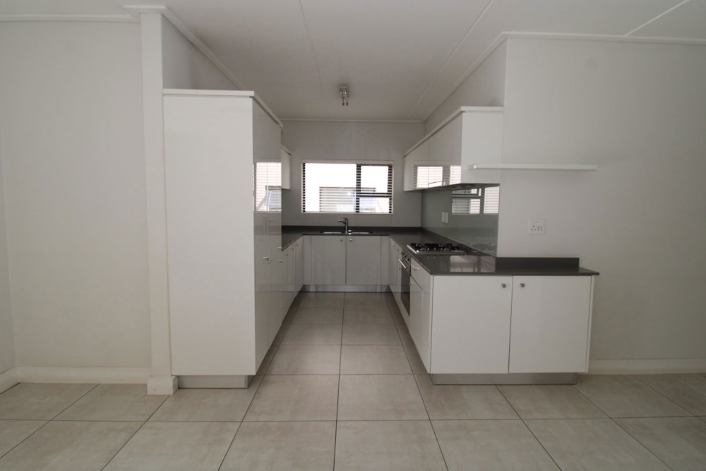 Apartment let in Waterfall, Midrand - MDL1708908