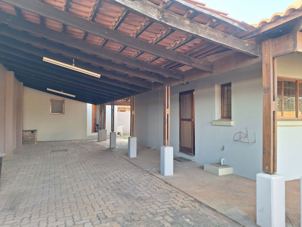 Townhouse for sale in Matola Rio, Mozambique - 3MQ1708929 Townhouse for sale in Matola Rio, Mozambique - 3MQ1708929