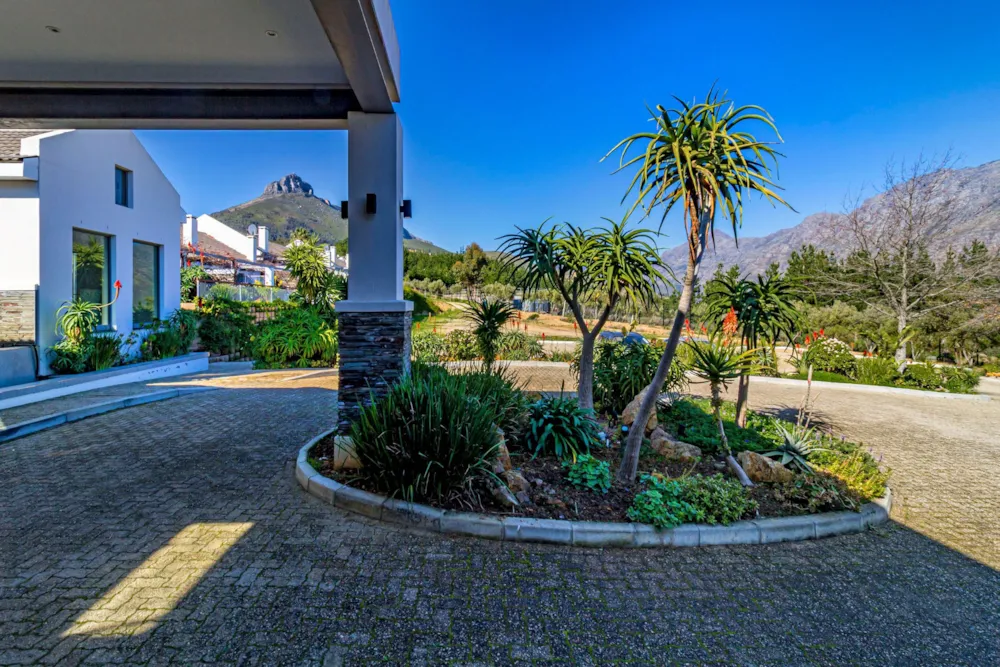 Apartment sold in Stellenbosch - ST1709939 Apartment sold in Stellenbosch - ST1709939