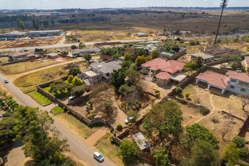 House for sale in Borrowdale, Zimbabwe - 3ZB1709106