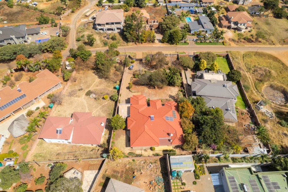 House for sale in Borrowdale, Zimbabwe - 3ZB1709106