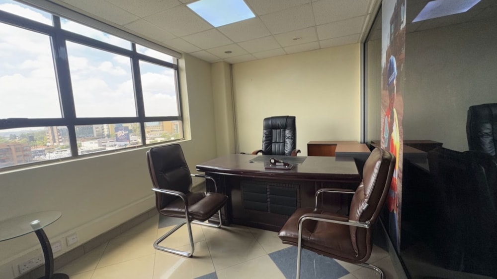 Commercial office for sale in Kilimani, Kenya - 3KE1718405