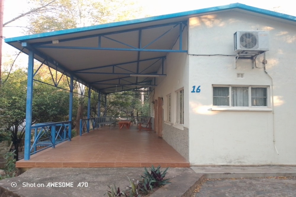 Commercial Building for sale in Matabeleland, Zimbabwe - 3ZB1709209