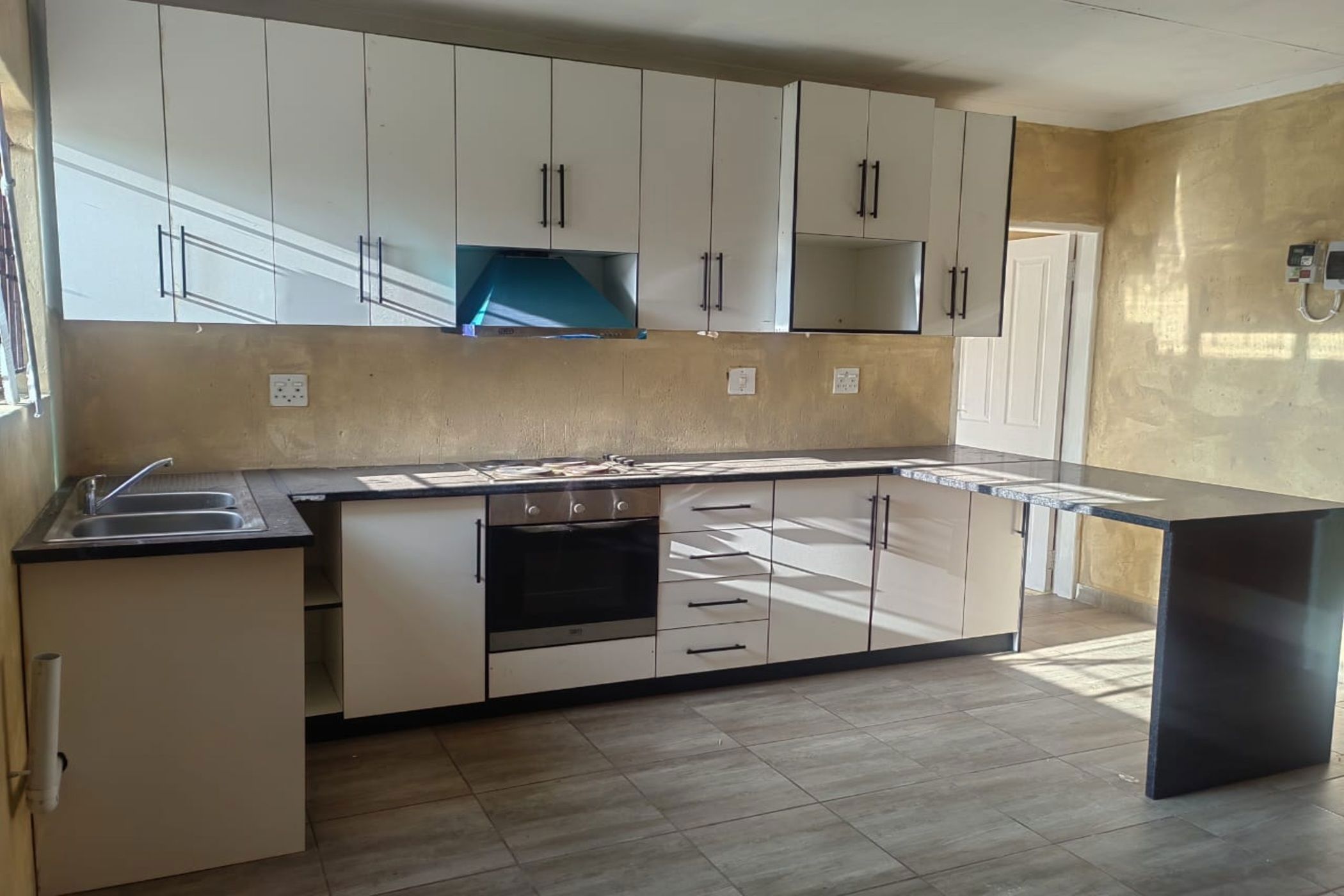 Garden cottage to rent in Kempton Park West - ENL1709289