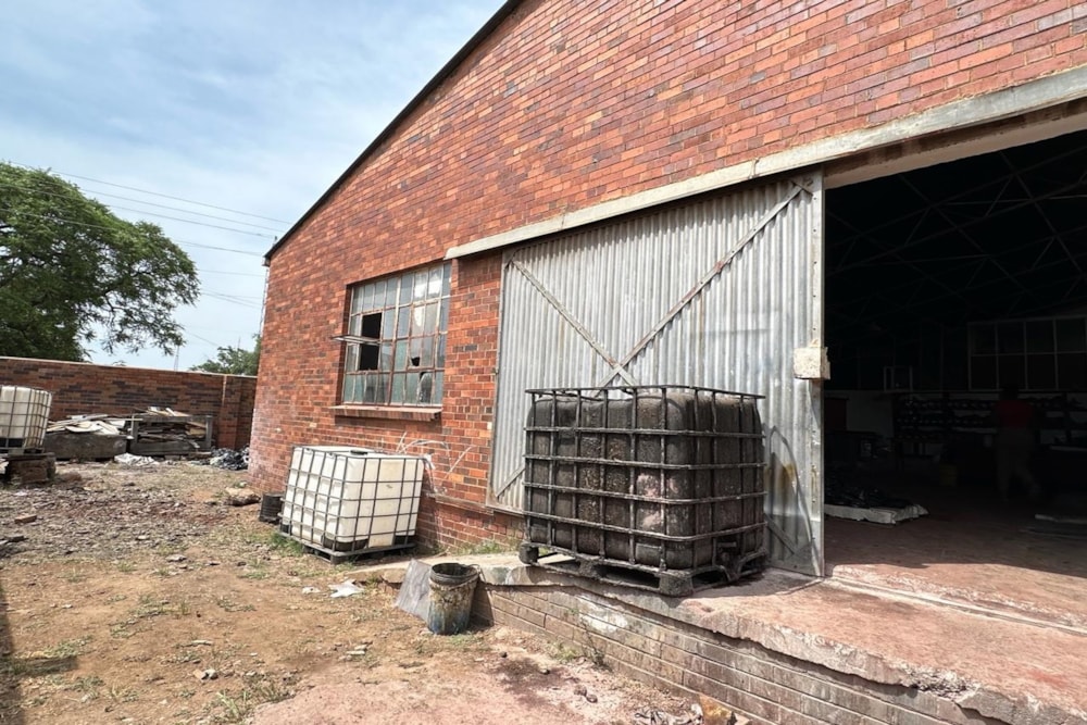 Commercial Building for sale in Matabeleland, Zimbabwe - 3ZB1709269