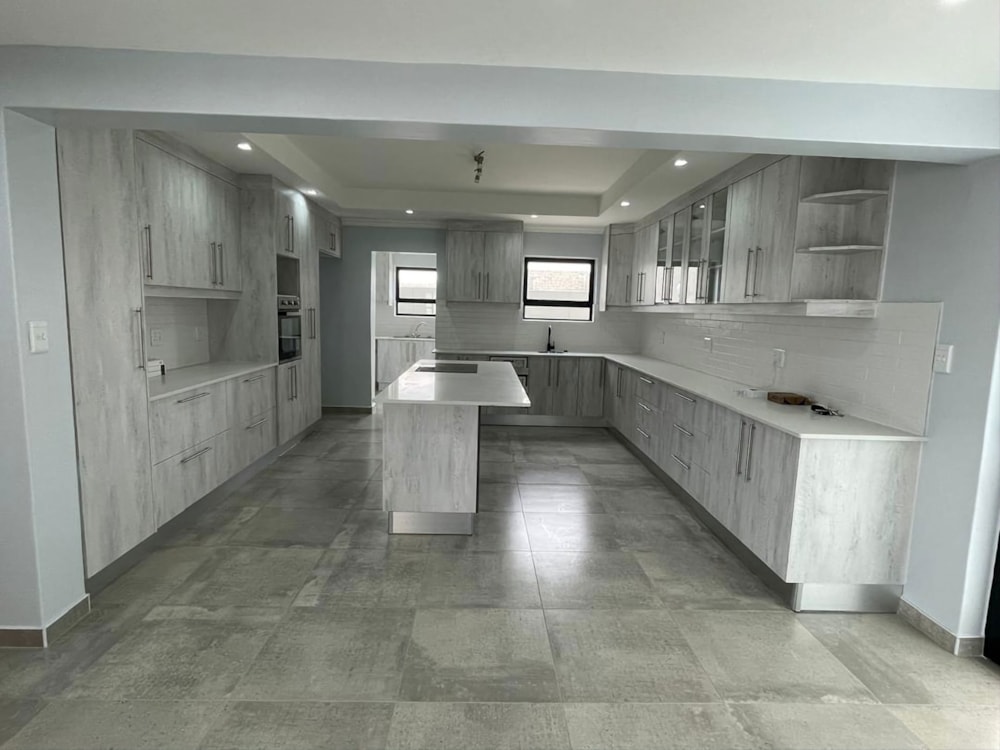 House for sale in Mile 4, Namibia - 3NM1709234