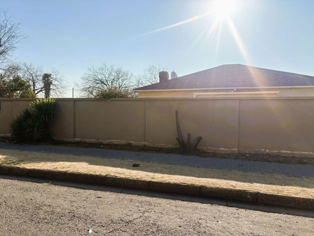 House for sale in The Hill, Johannesburg - 1GV1709293 House for sale in The Hill, Johannesburg - 1GV1709293