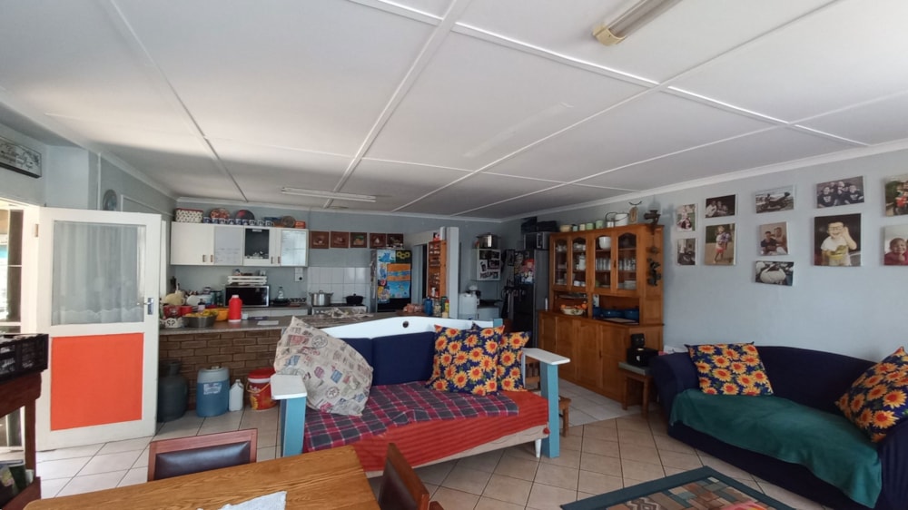 House for sale in Heidelberg, Garden Route - 1SR1725432 House for sale in Heidelberg, Garden Route - 1SR1725432