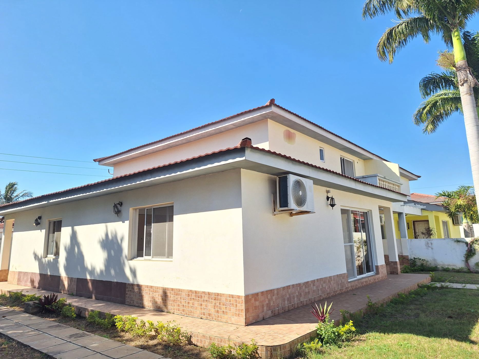 Double-storey house to rent in Matola, Mozambique - 3MQ1710517