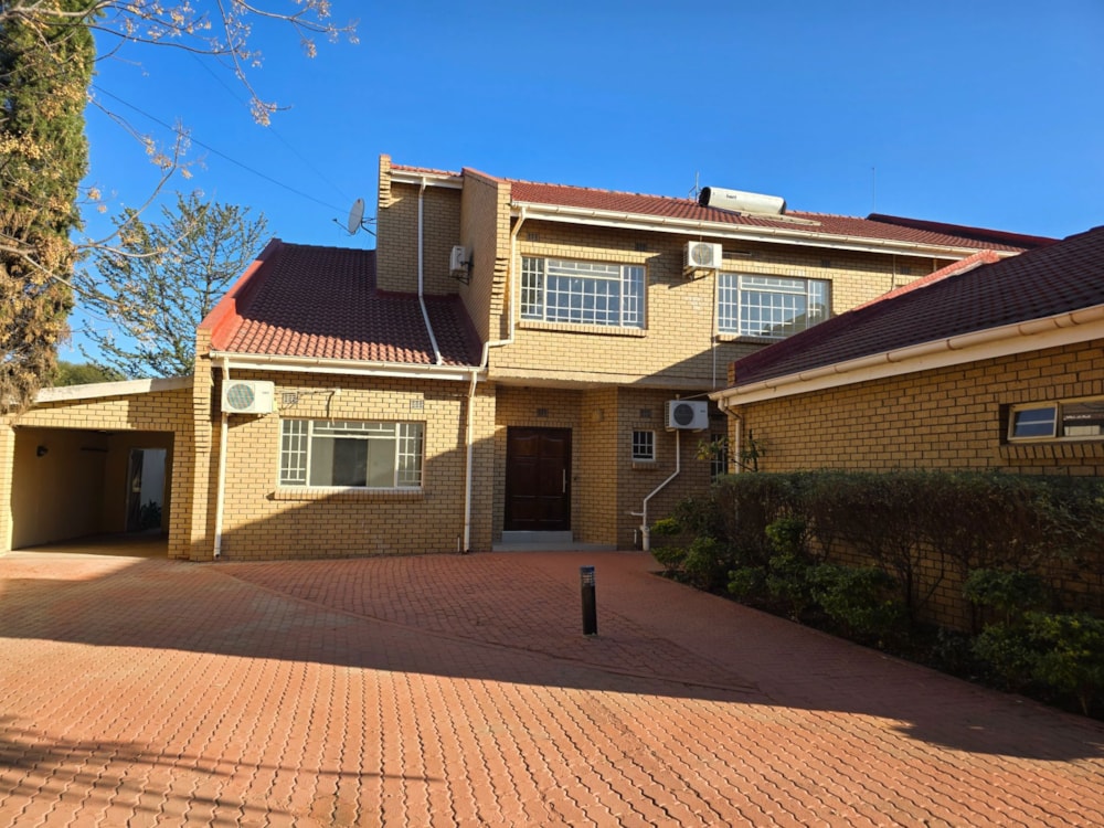 House let in Phakalane, Botswana - 3BO1709577 House let in Phakalane, Botswana - 3BO1709577