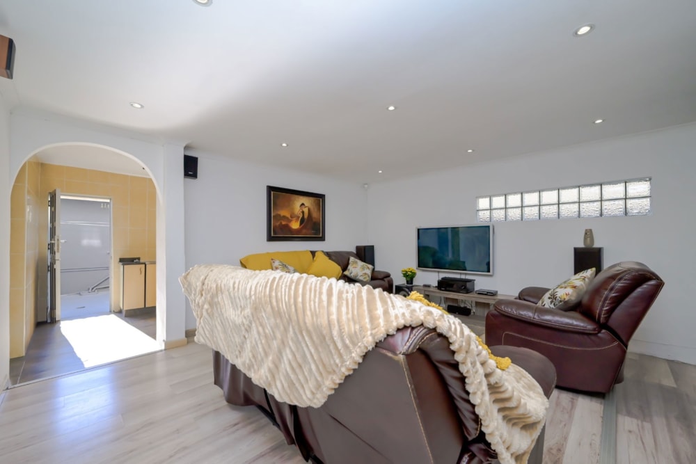 House for sale in Northcroft - 1ND1709562