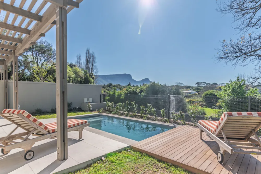 Double-storey house sold in Constantia Upper - KW1709616 Double-storey house sold in Constantia Upper - KW1709616