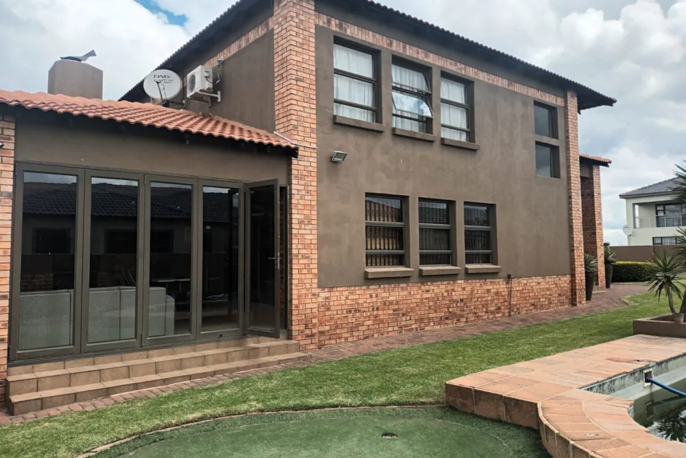 Double-storey house for sale in Reyno Ridge - 1WD1709629