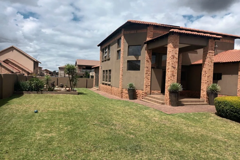 Double-storey house for sale in Reyno Ridge - 1WD1709629