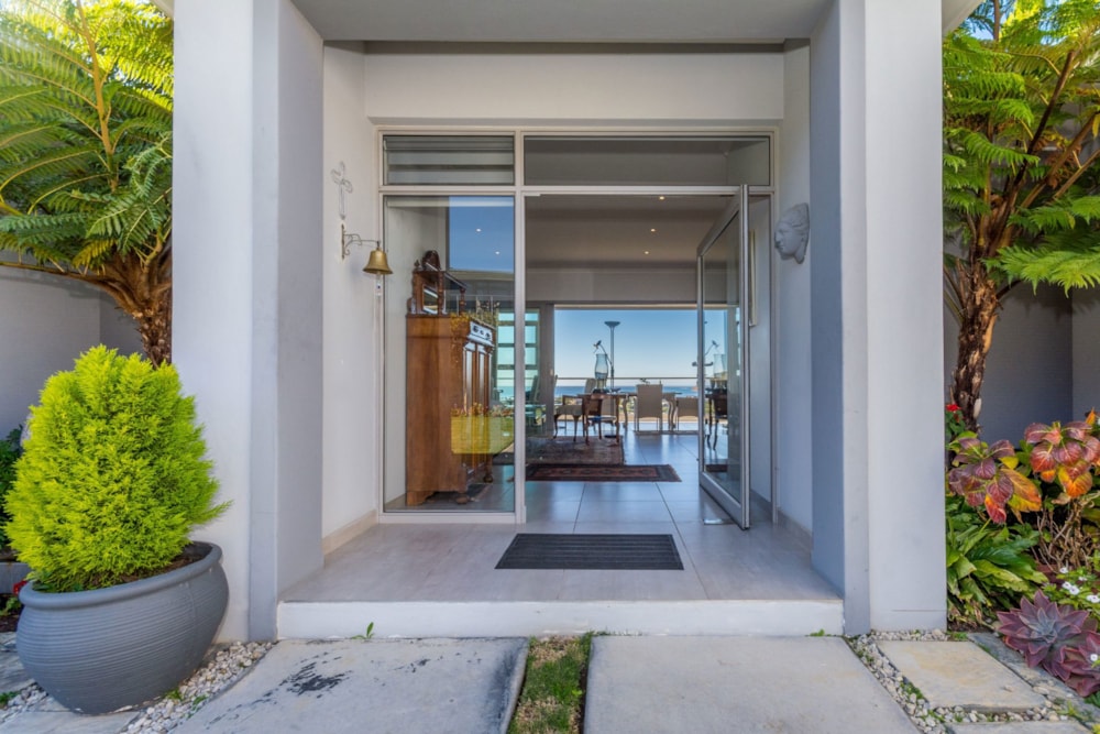 Double-storey house for sale in Whale Rock - 1KG1707996 Double-storey house for sale in Whale Rock - 1KG1707996